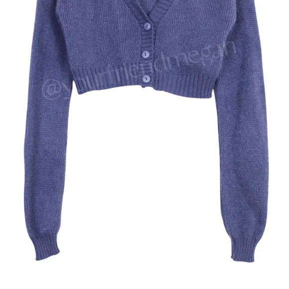 Nasty Gal Knit The Floor V-Neck Cropped Cardigan - Picture 3 of 12